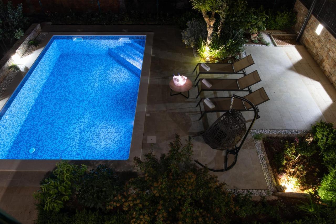Villa Sun Garden - 4 Star Villa With Heated Swimming Pool, Quiet Bay, Bbq, 50M From The Sea มิลนา ภายนอก รูปภาพ